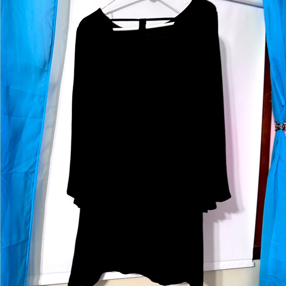 Black V-Back cut out strap Dress Women’s S